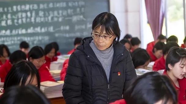 今晚开特马+开奖结果91和张桂梅将第15次送考与张桂梅连续11年送考从未缺席